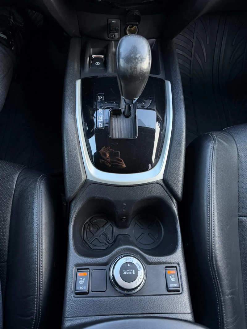 Nissan X-trail 2.2 4x4 360 Avtomatik, снимка 12 - Автомобили и джипове - 52928351