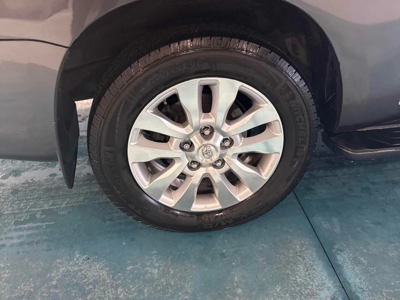 Toyota Sequoia Platinum С РЕГИСТРАЦИЯ & АВТО КРЕДИТ, снимка 6 - Автомобили и джипове - 53289430