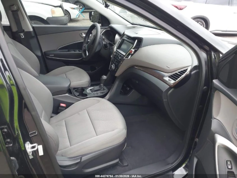 Hyundai Santa fe Sport 2.4L, снимка 5 - Автомобили и джипове - 53466691