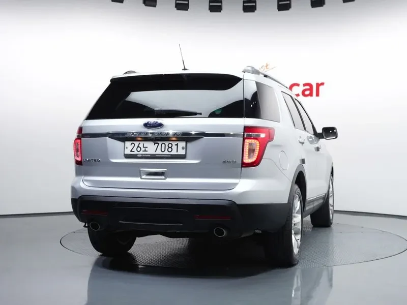 Ford Explorer 3.5 AWD, снимка 4 - Автомобили и джипове - 54350263