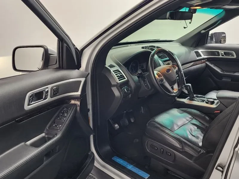 Ford Explorer 3.5 AWD, снимка 10 - Автомобили и джипове - 54350263