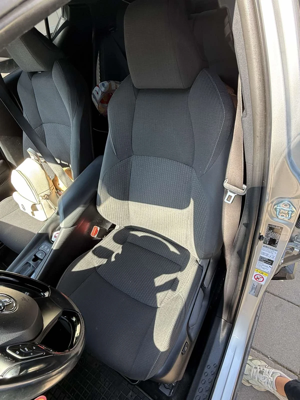 Toyota C-HR 1.8 Hybrid - изображение 10