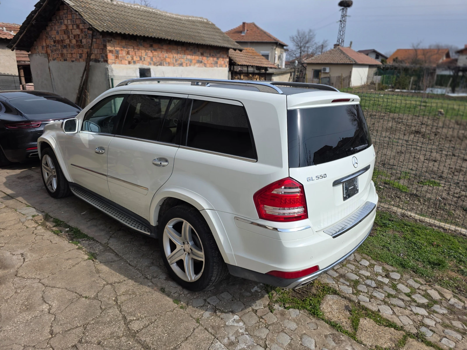 Mercedes-Benz GL 500 5.5 388 Grand Edition, снимка 3 - Автомобили и джипове - 53664423