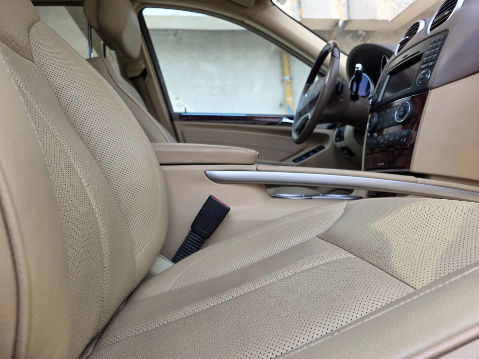 Mercedes-Benz GL 500 5.5 388 Grand Edition, снимка 10 - Автомобили и джипове - 53664423