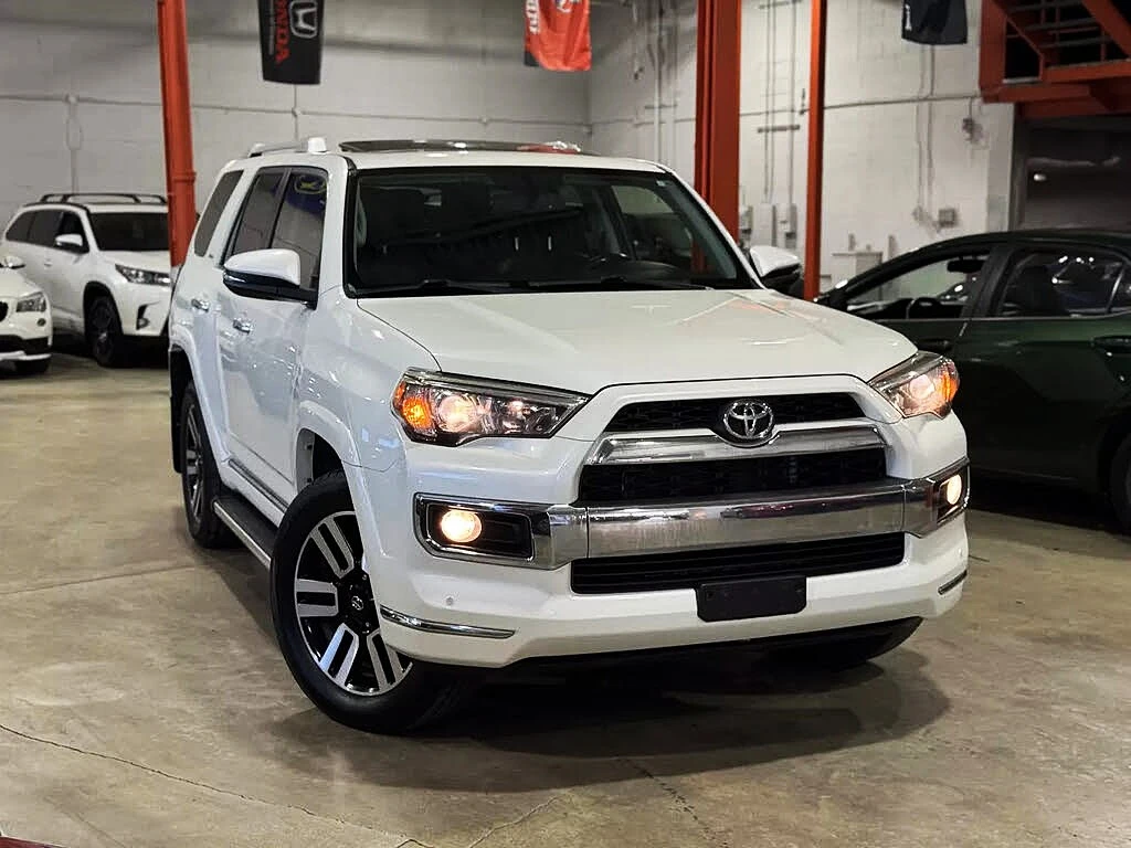 Toyota 4runner SR5 4WD - изображение 2