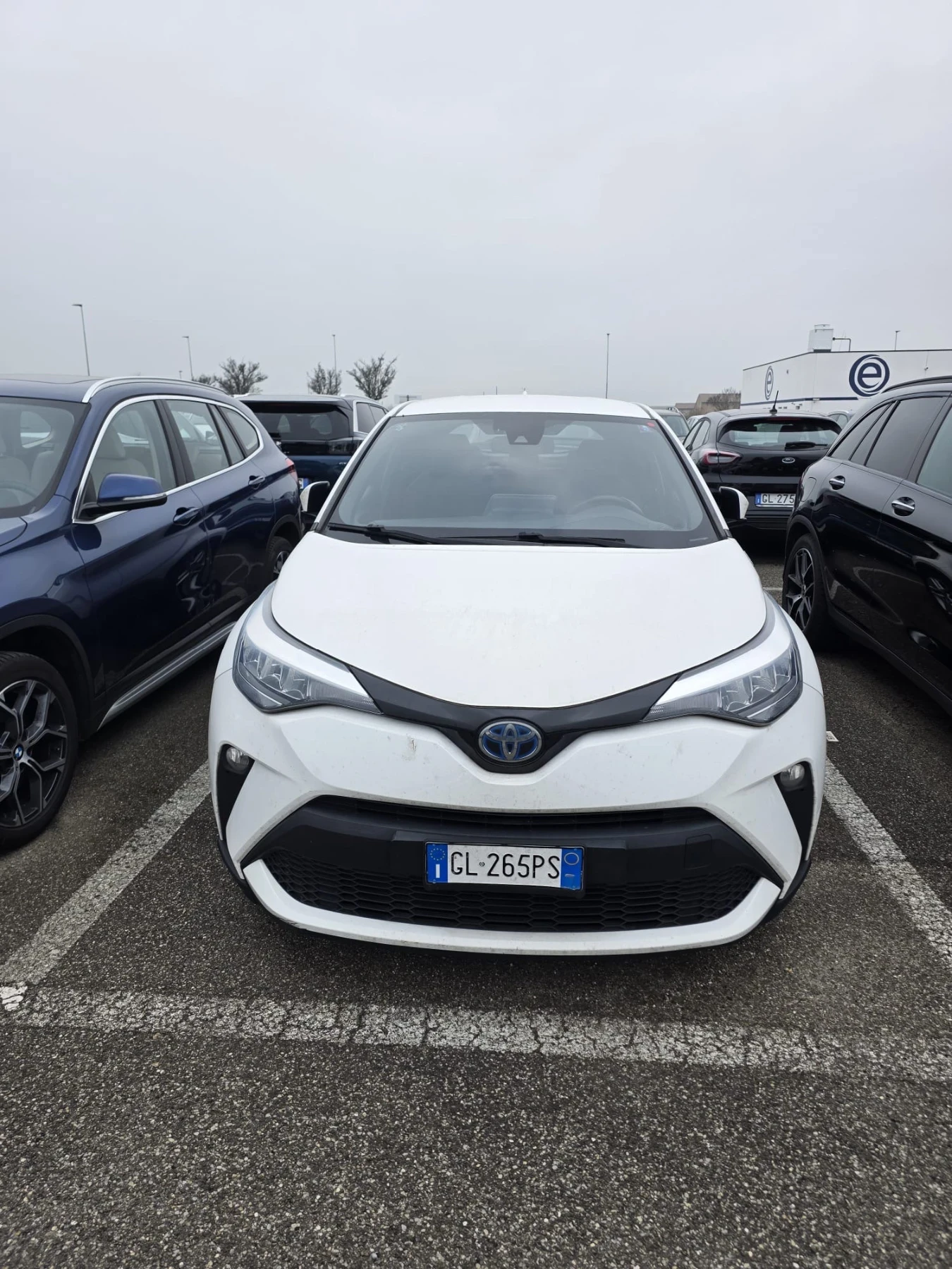 Toyota C-HR !!! ОЧАКВАН ВНОС !!! 1.8 HYBRID 122ps. ГАРАНЦИЯ ! - изображение 2