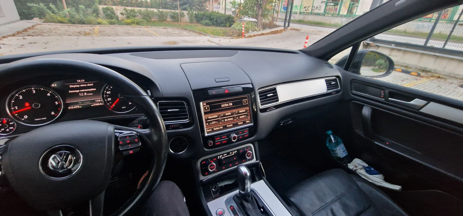 VW Touareg, снимка 6 - Автомобили и джипове - 53865010