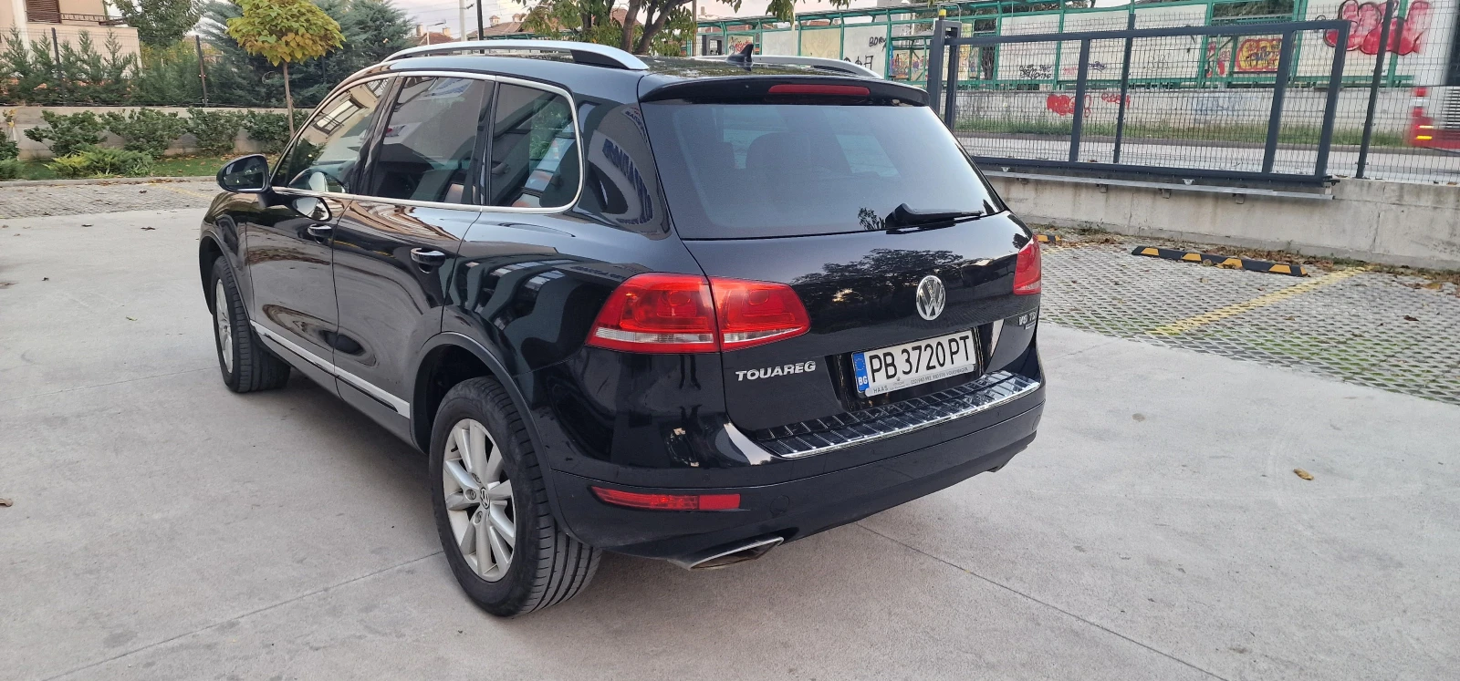 VW Touareg, снимка 4 - Автомобили и джипове - 53865010
