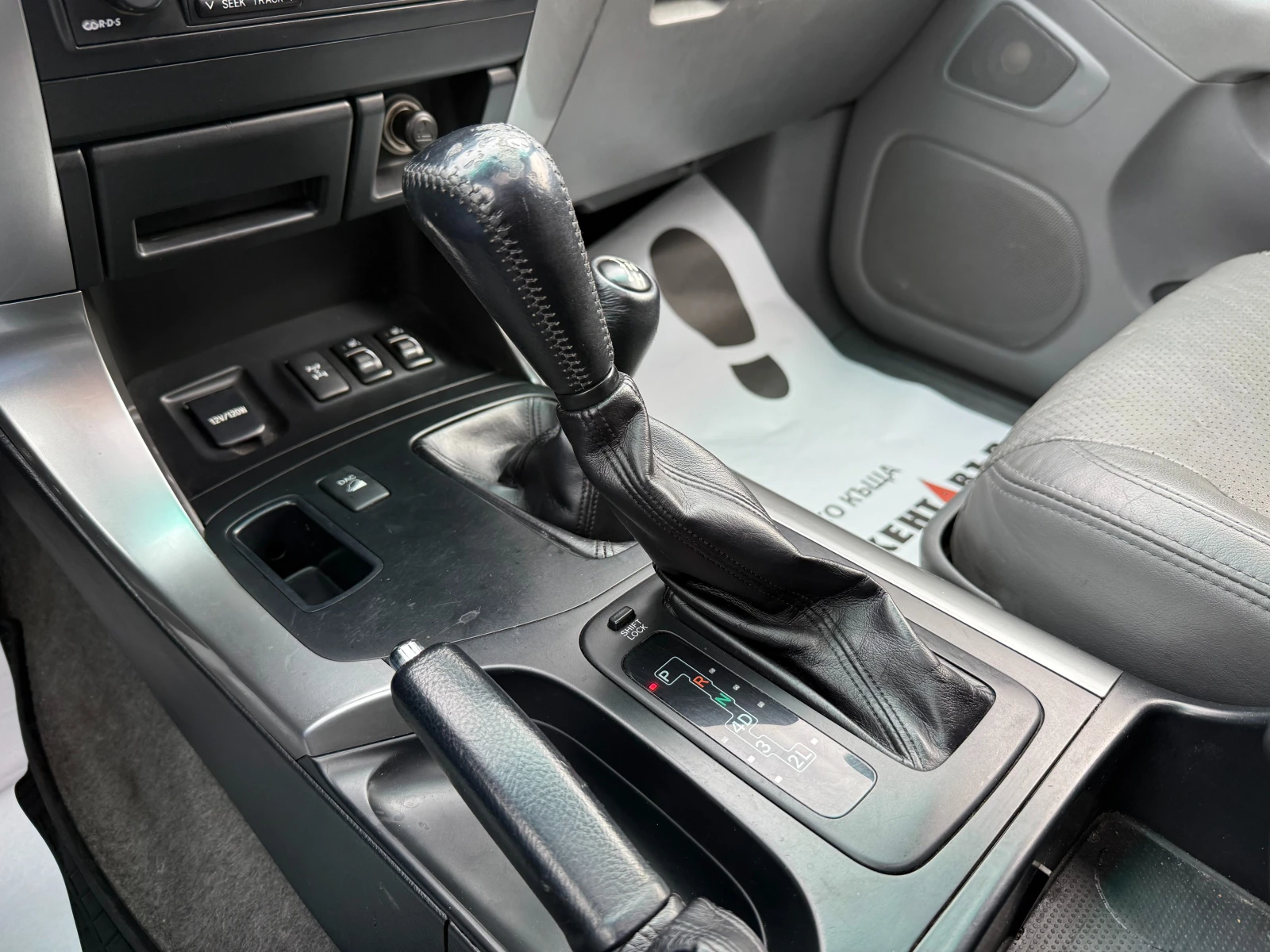 Toyota Land cruiser Сервизна история, реални км., снимка 12 - Автомобили и джипове - 54201679