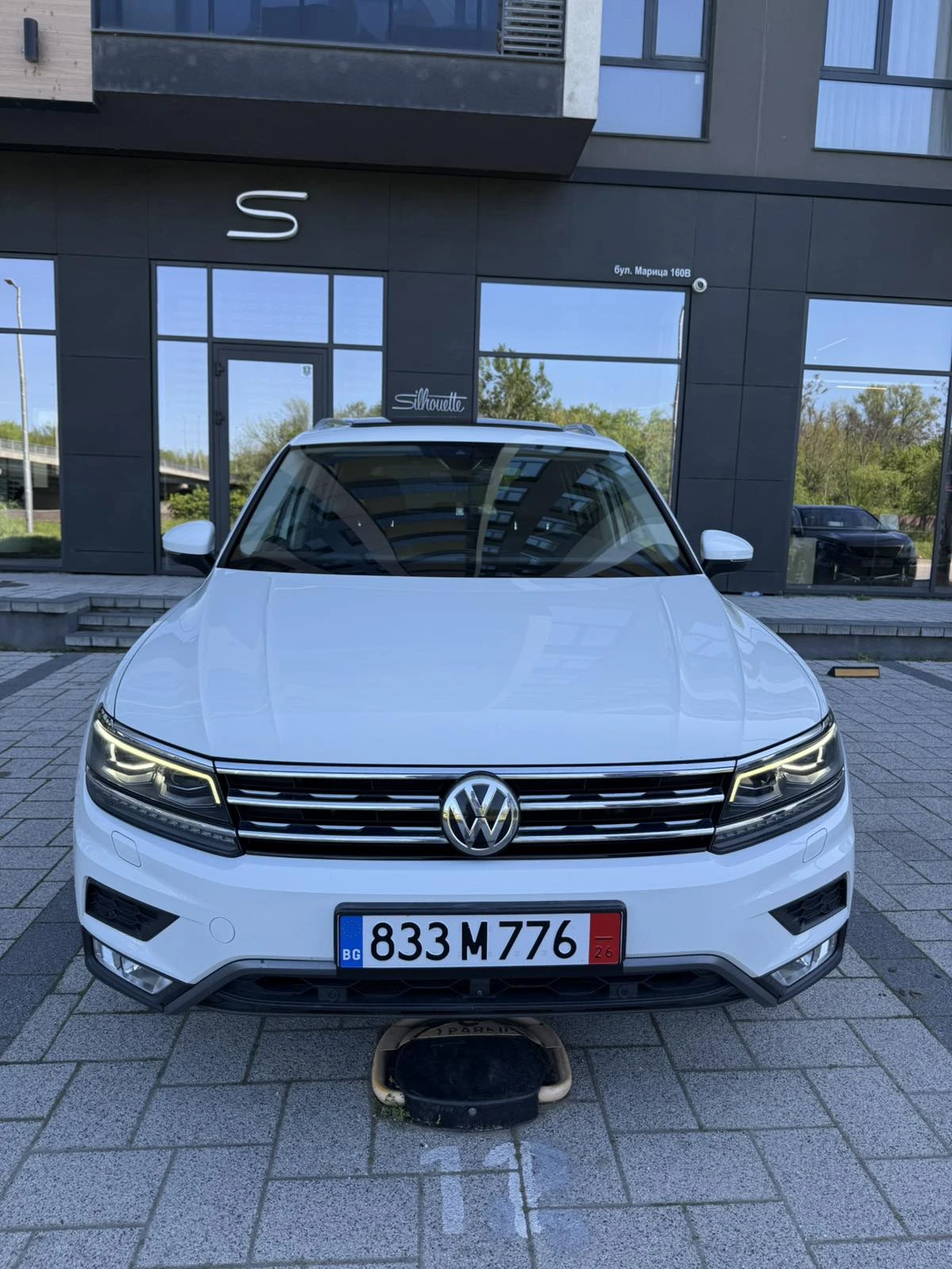 VW Tiguan 2.0 TDI, снимка 2 - Автомобили и джипове - 54354889