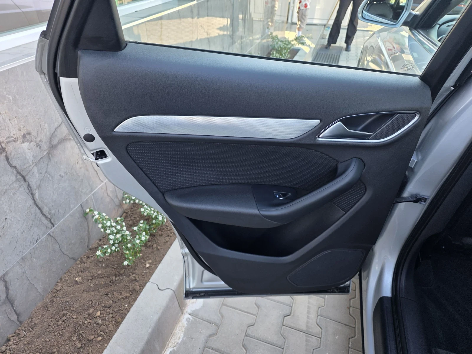Audi Q3 2.0tdi quattro , снимка 11 - Автомобили и джипове - 54576652