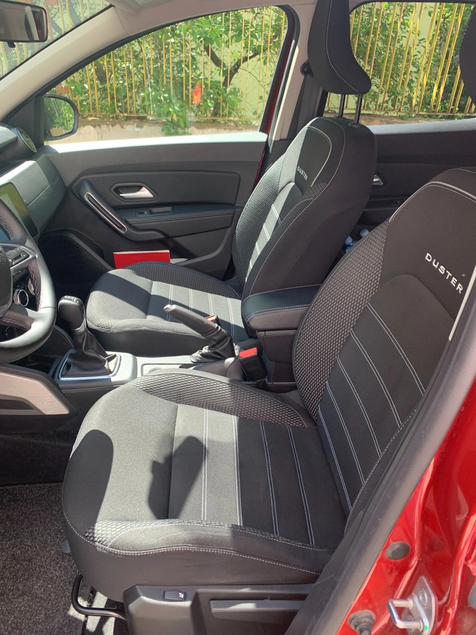 Dacia Duster, снимка 9 - Автомобили и джипове - 54720907