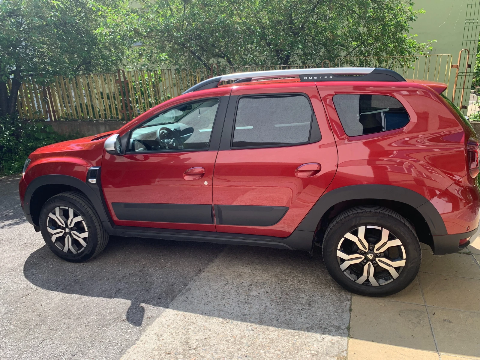 Dacia Duster, снимка 4 - Автомобили и джипове - 54720907