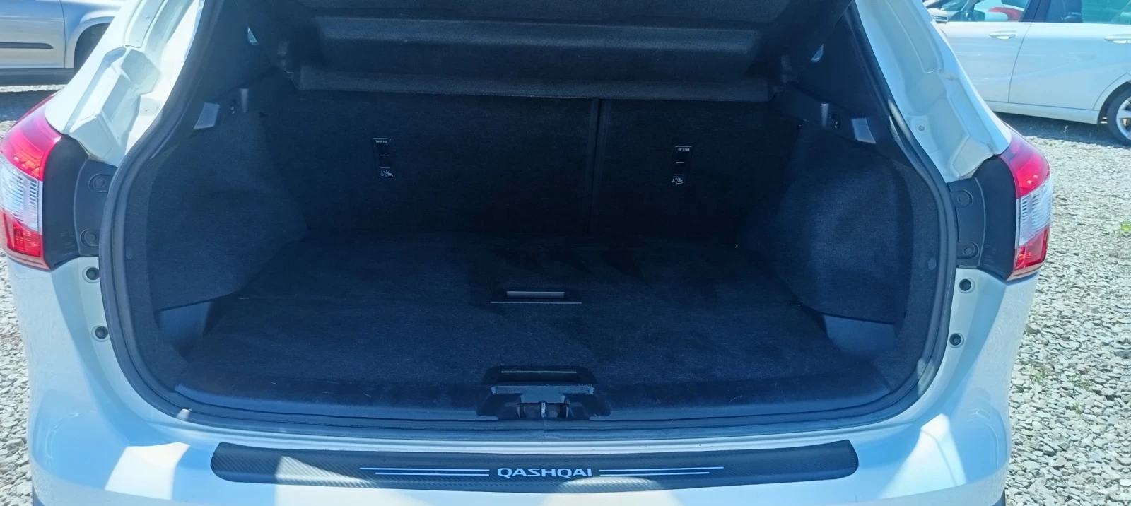 Nissan Qashqai 1.3 Бензин * 166х.км * Италия * ТОП , снимка 15 - Автомобили и джипове - 54854659