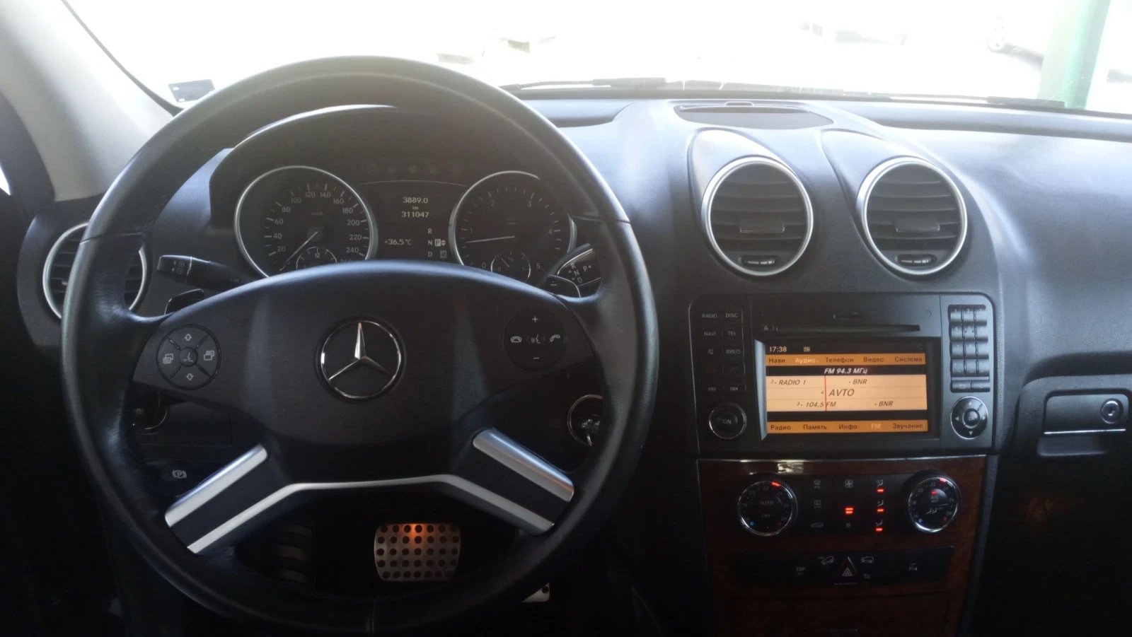 Mercedes-Benz ML 320 На пружини , снимка 10 - Автомобили и джипове - 55599228