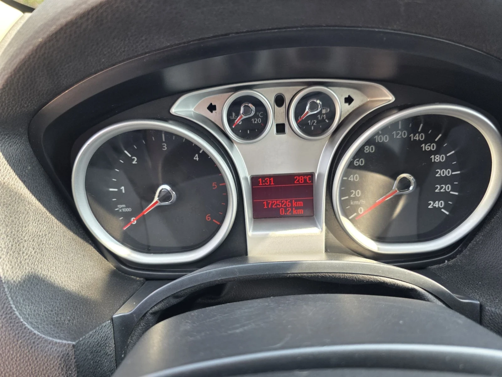 Ford Kuga 2.0 TDCI AUTOMAT , снимка 14 - Автомобили и джипове - 55650961