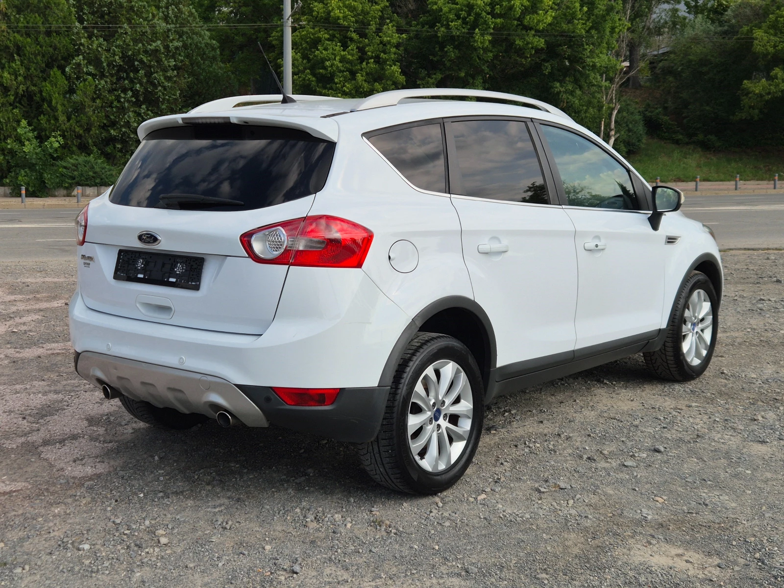 Ford Kuga 2.0TDCI Aвтоматик, снимка 5 - Автомобили и джипове - 55650961