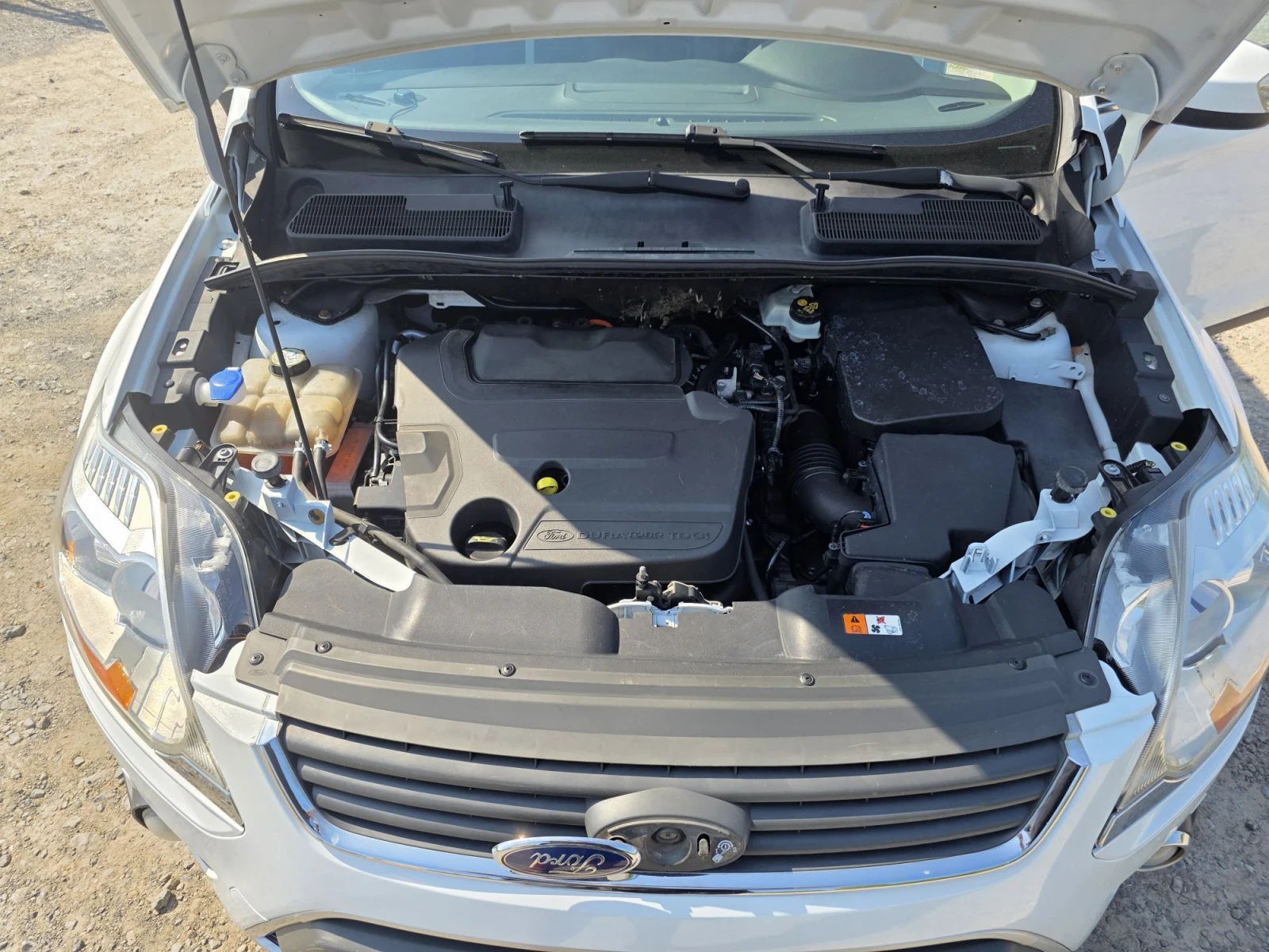 Ford Kuga 2.0 TDCI AUTOMAT , снимка 17 - Автомобили и джипове - 55650961