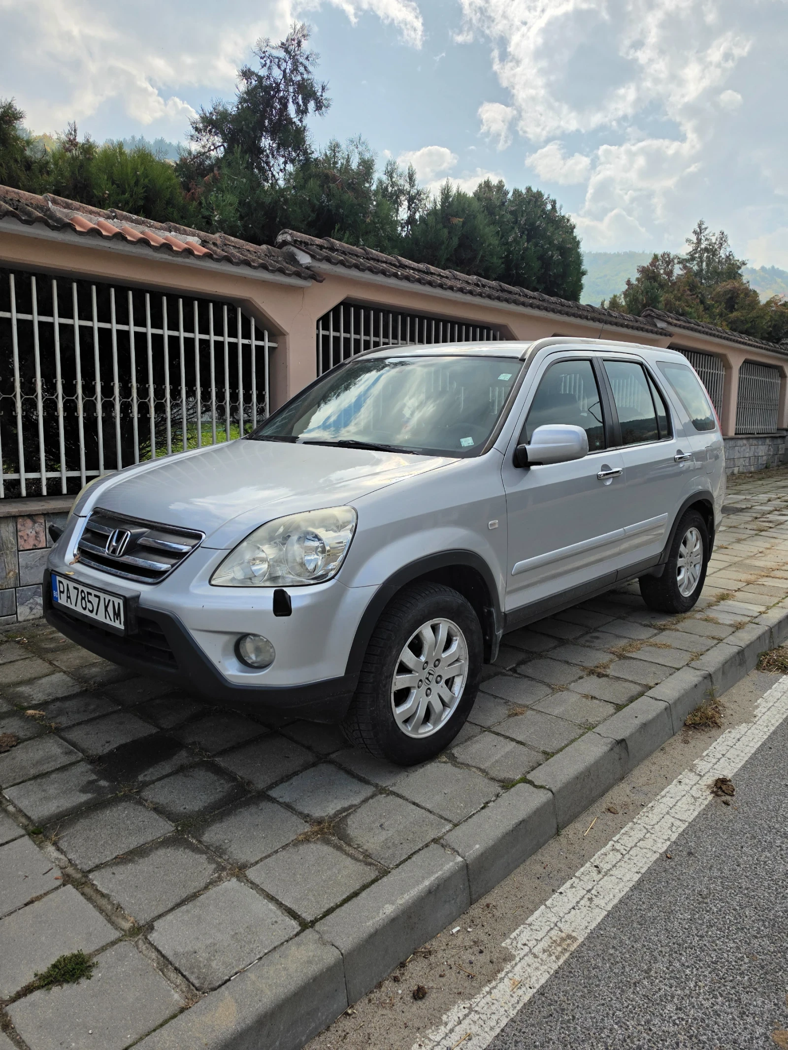 Honda Cr-v 2.2, снимка 3 - Автомобили и джипове - 56720642
