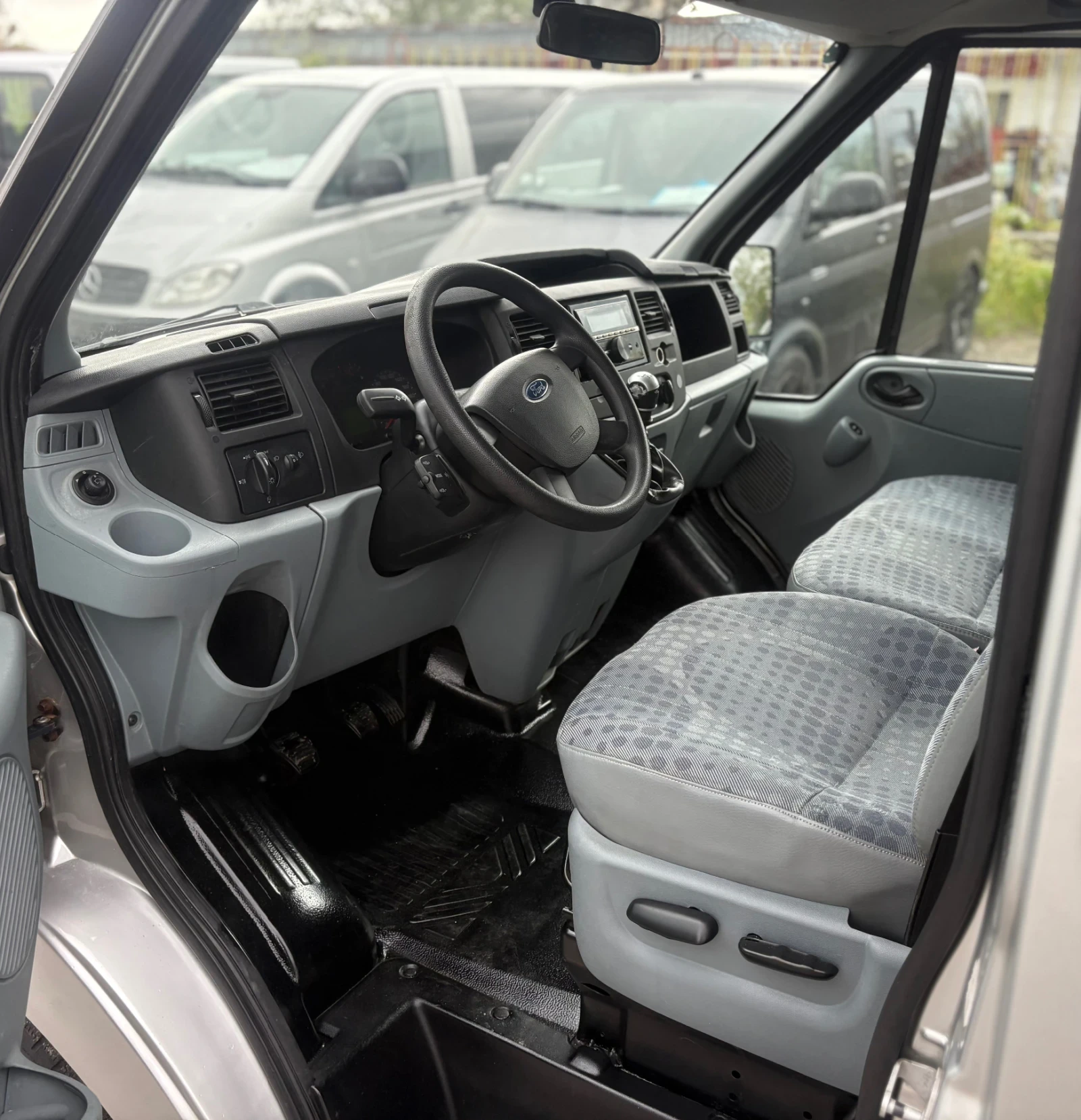 Ford Transit 9-МЕСТЕН! КЛИМАТИК!, снимка 8 - Бусове и автобуси - 54634964