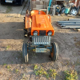      Kubota B 6000