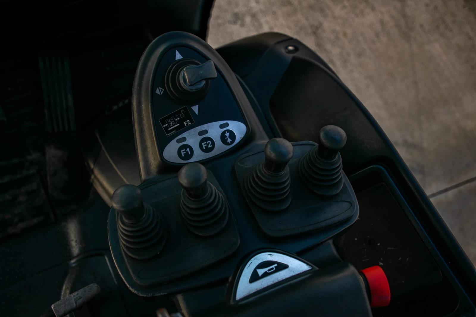  Still | Mobile.bg   8