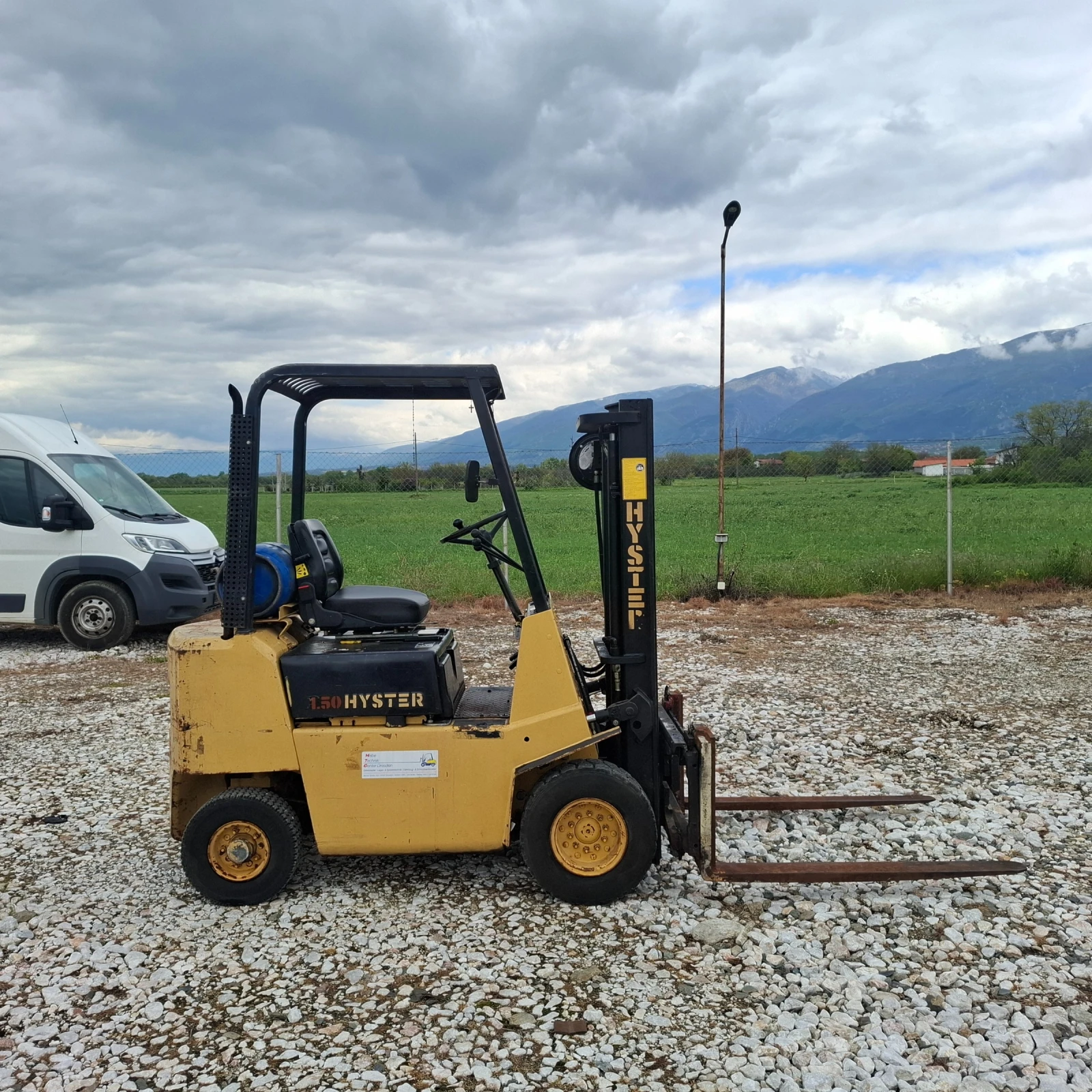 Мотокар Hyster, снимка 9 - Индустриална техника - 54381375