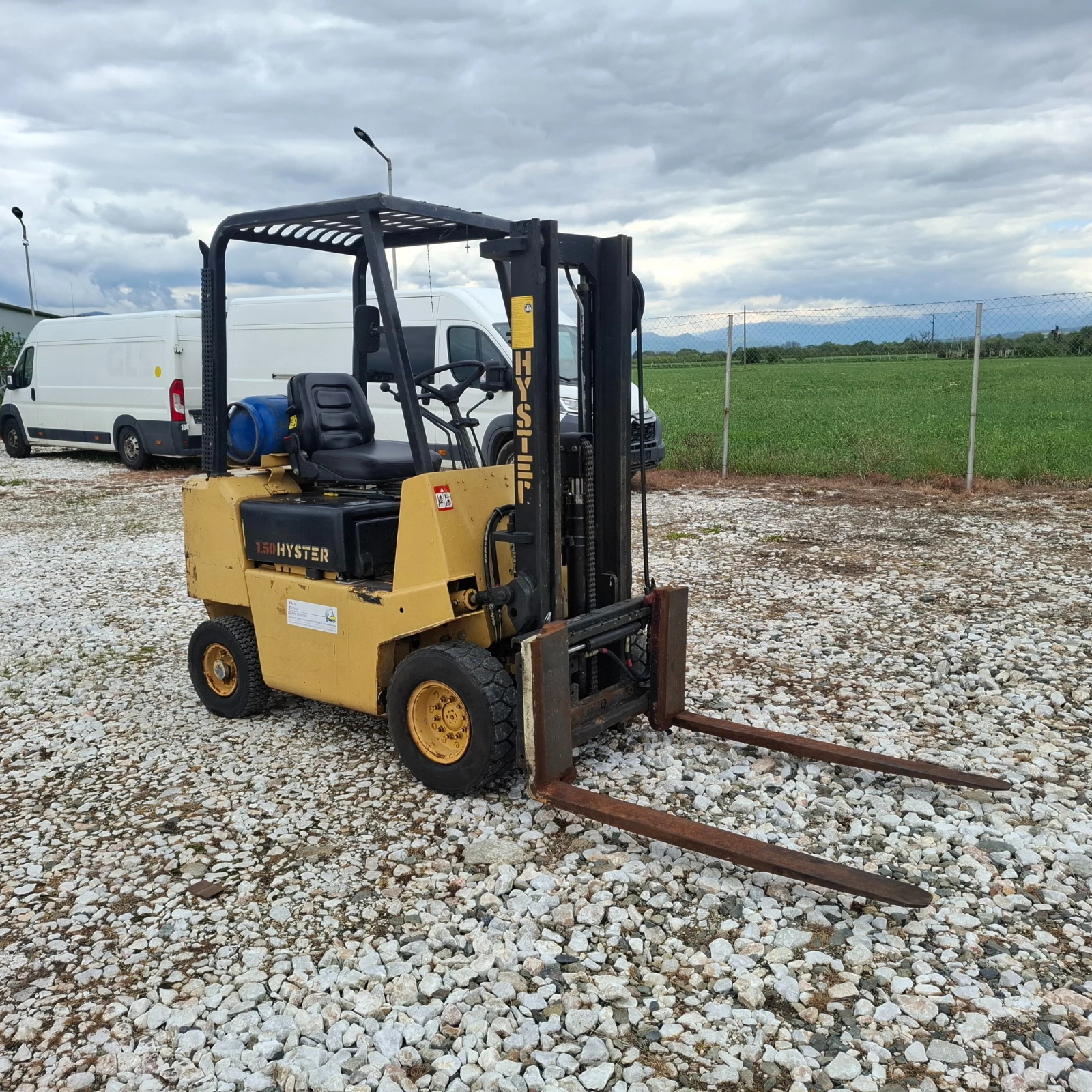 Мотокар Hyster, снимка 8 - Индустриална техника - 54381375