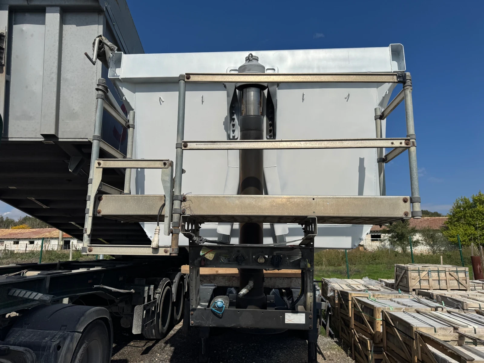  Schmitz  | Mobile.bg   5