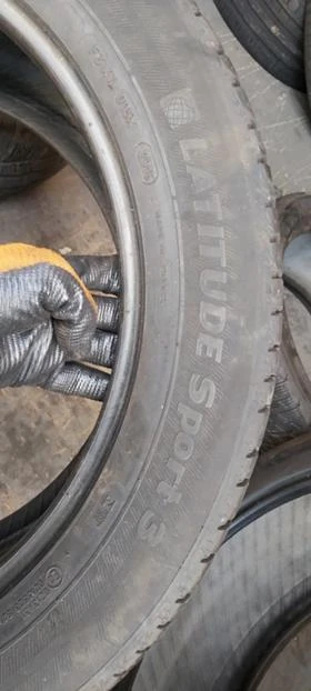 Гуми Летни 285/35R21, снимка 7