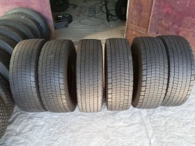 Гуми, снимка 1