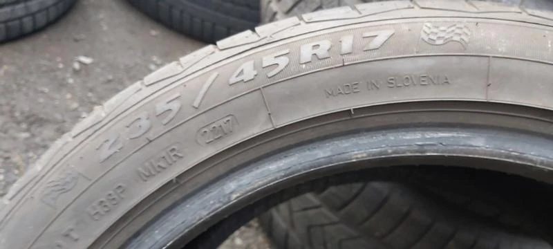 Гуми Летни 235/45R17, снимка 10 - Гуми и джанти - 31480022