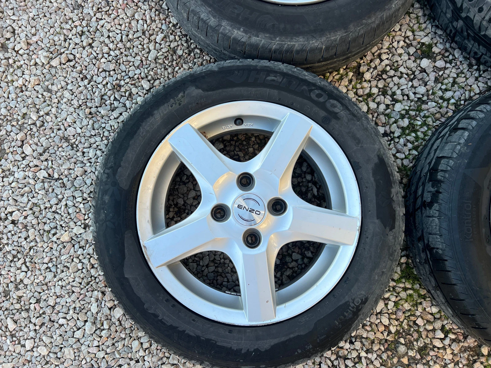    185/65R15  Nissan Altima | Mobile.bg   2