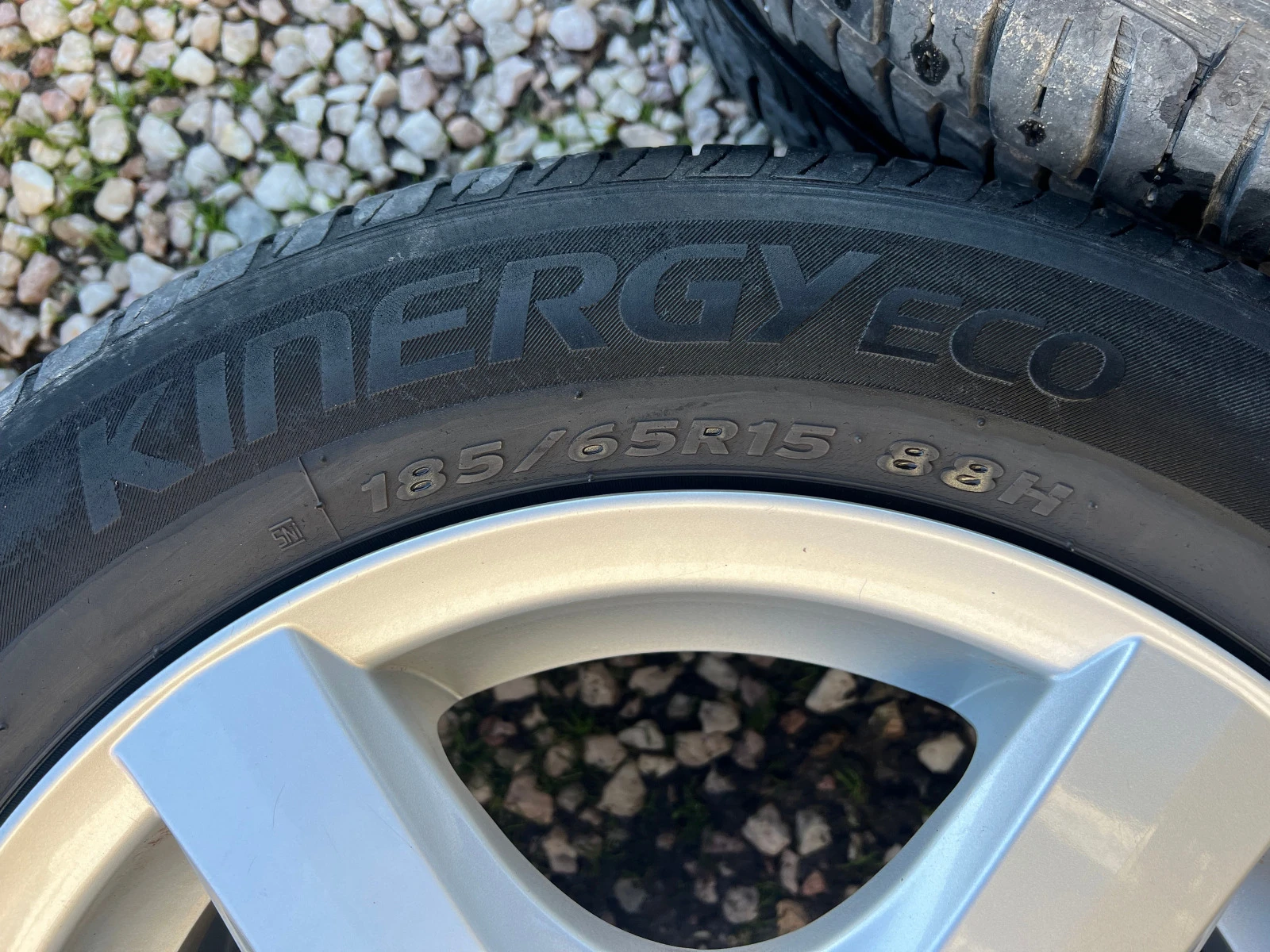    185/65R15  Nissan Altima | Mobile.bg   7