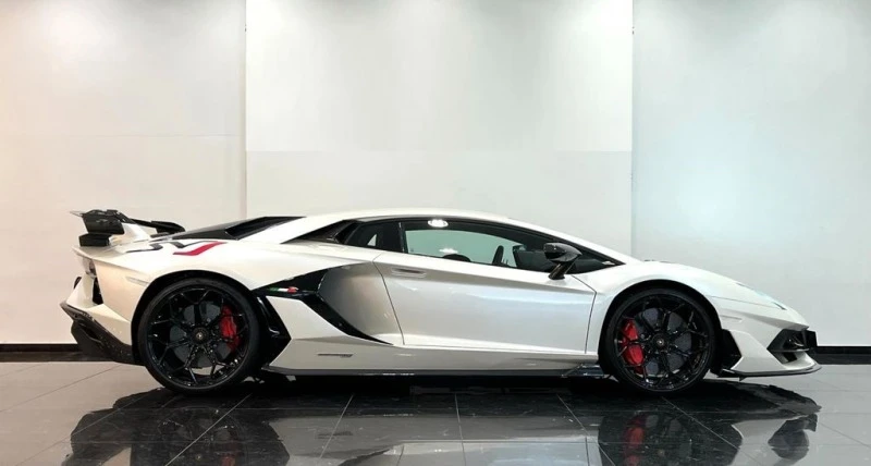 Lamborghini Aventador SVJ/ FULL CARBON/ CERAMIC/ SENSONUM/ CAMERA/ LIFT/, снимка 5 - Автомобили и джипове - 44991288