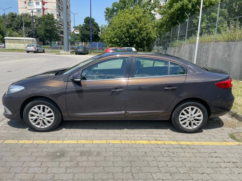 Renault Fluence, снимка 4 - Автомобили и джипове - 47340842