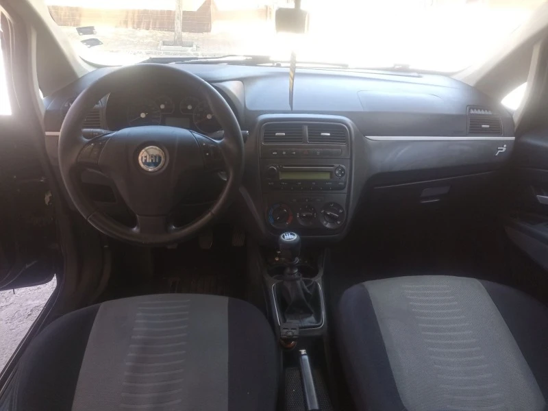 Fiat Punto 1.4, снимка 8 - Автомобили и джипове - 46344854