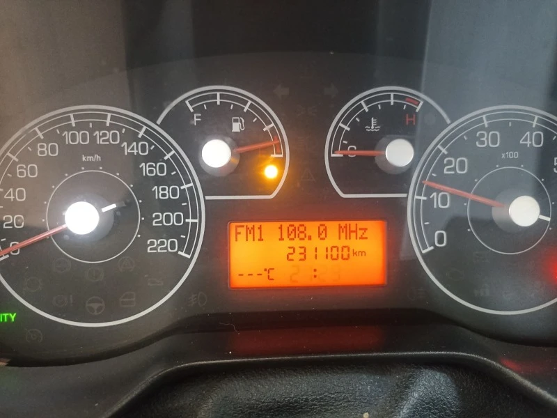 Fiat Punto 1.4, снимка 12 - Автомобили и джипове - 46344854