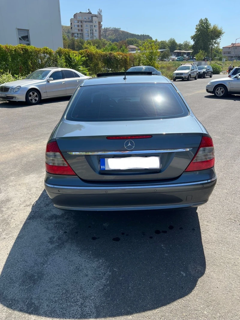 Mercedes-Benz E 320 Avantgarde, снимка 4 - Автомобили и джипове - 47164043