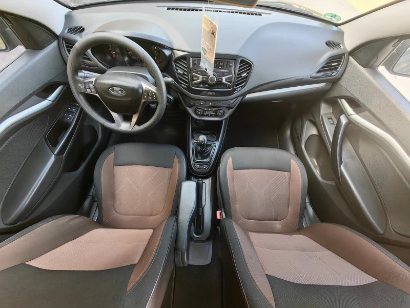 Lada Vesta 1.6 бензин 106 кс, СЕДАН, ЕВРО 6, КЛИМАТРОНИК, снимка 14 - Автомобили и джипове - 47411339