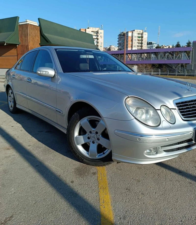 Mercedes-Benz E 220 2.2 cdi, снимка 1 - Автомобили и джипове - 48157770