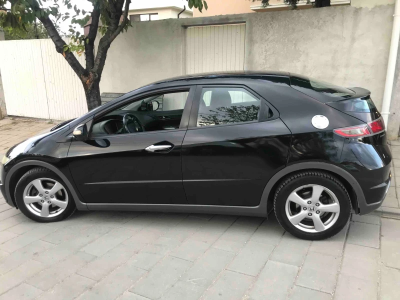 Honda Civic 1.4i, снимка 6 - Автомобили и джипове - 48411303