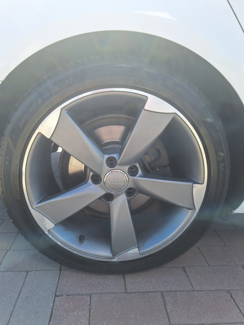 Audi A4, снимка 5 - Автомобили и джипове - 52481818