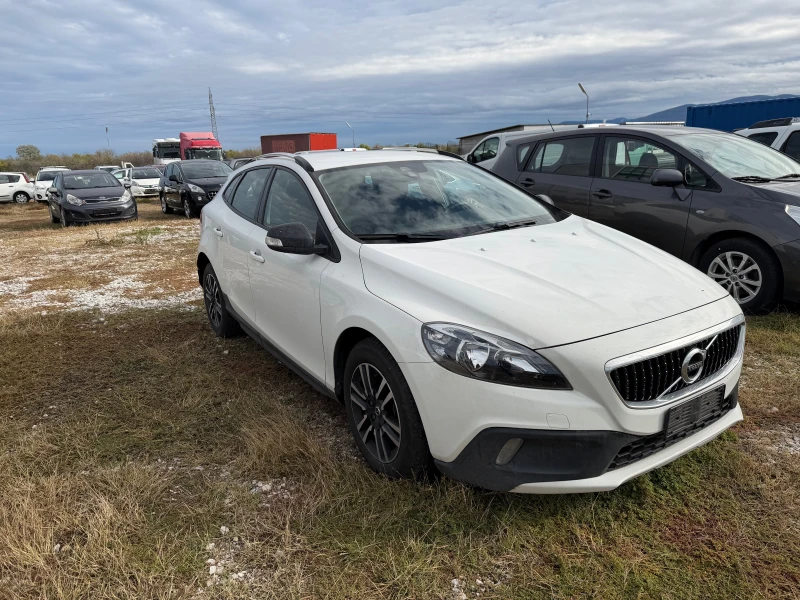 Volvo V40 Cross Country 2.0 D, снимка 3 - Автомобили и джипове - 52200722