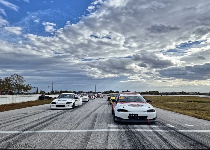 Honda Civic Състезателен, снимка 2 - Автомобили и джипове - 52653824