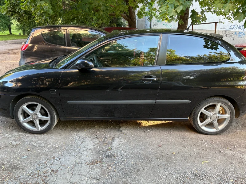Seat Ibiza Ibiza, снимка 2 - Автомобили и джипове - 52672594