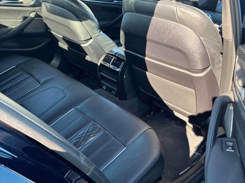 BMW 540 * 540i xDrive * CARFAX * БЕЗ ПЪРВОНАЧАЛНА ВНОСКА, снимка 17 - Автомобили и джипове - 52778262