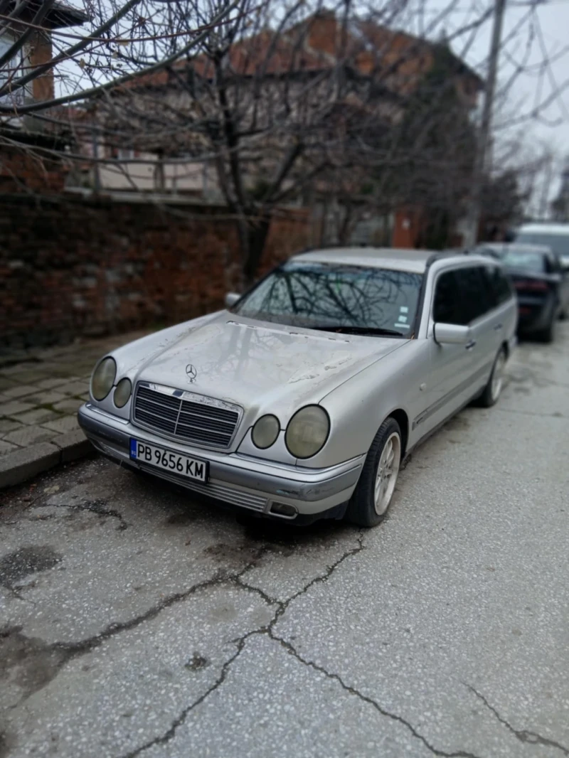 Mercedes-Benz E 250 E 250 D