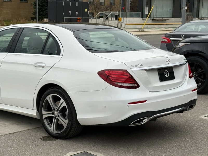 Mercedes-Benz E 300 /AMG PKG | PANO | BURMESTER | LOADED, снимка 10 - Автомобили и джипове - 53233992