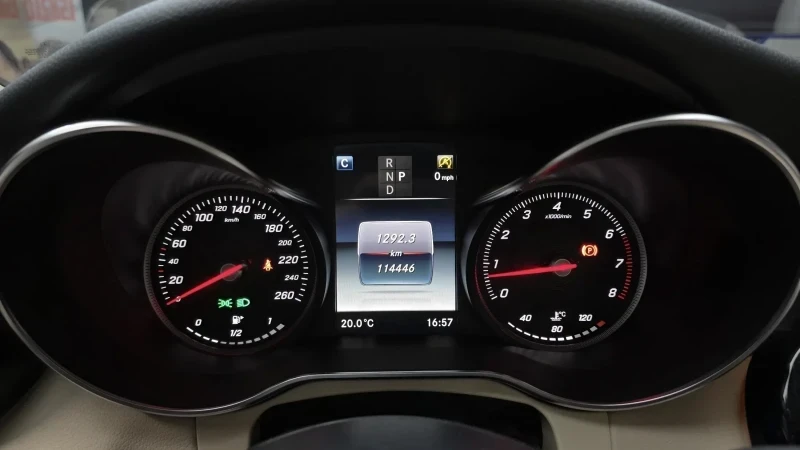 Mercedes-Benz C 200 * Avantgarde* HEADUP* , снимка 7 - Автомобили и джипове - 55125721